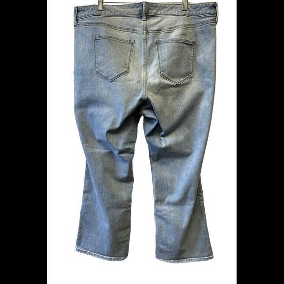 Old Navy Kicker Boot Cut Women’s Light Wash Stretch Casual Jeans Plus Sz 20 - Picture 10 of 10